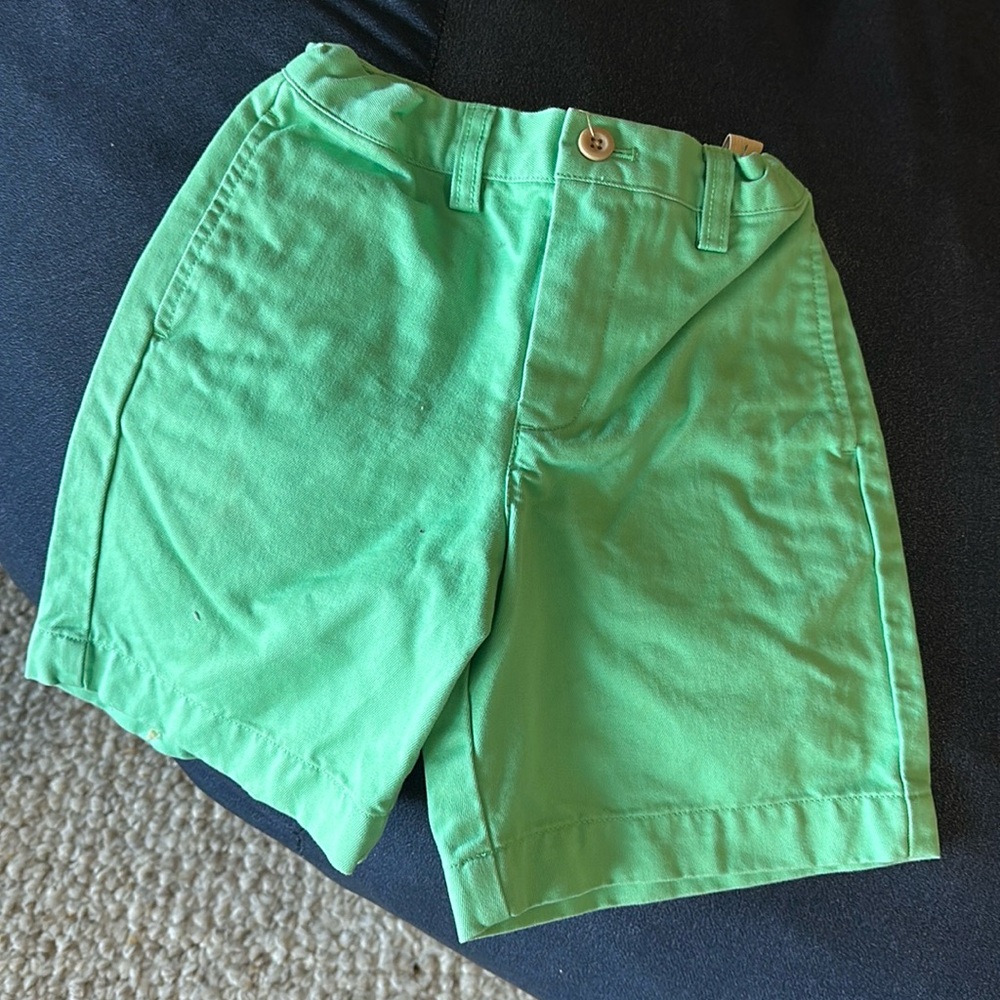 Vineyard vines shorts
